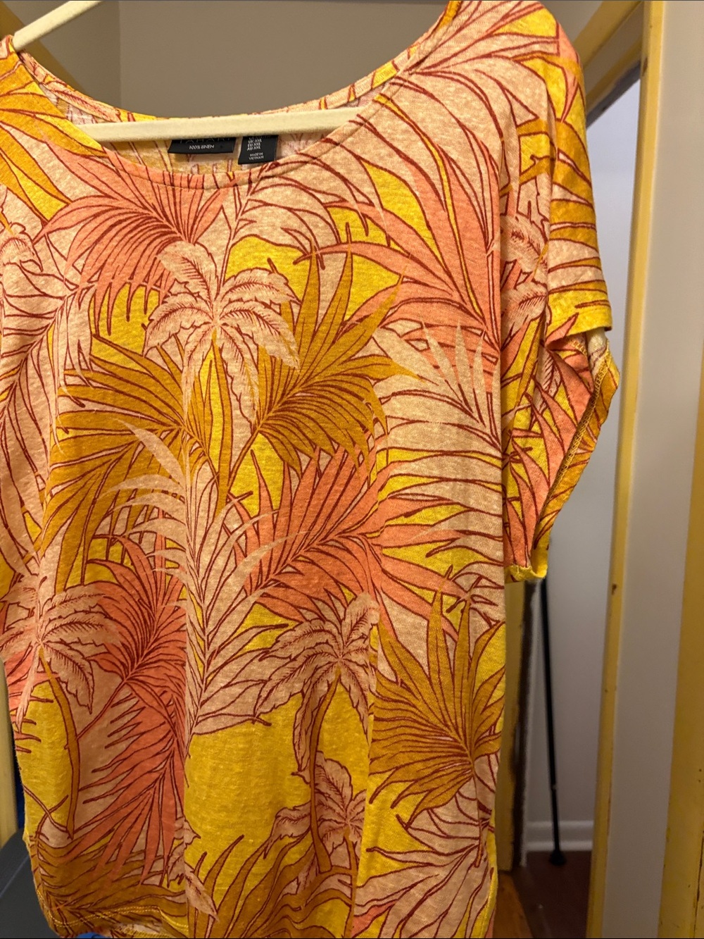 Tahari Yellow and Pink Palm-Print Short Sleeve Top Size XXL